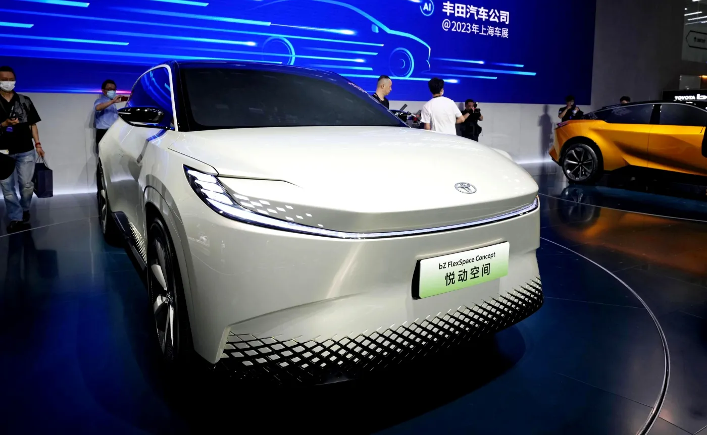 toyota-bz-flexspace-concept-37780090.jpg