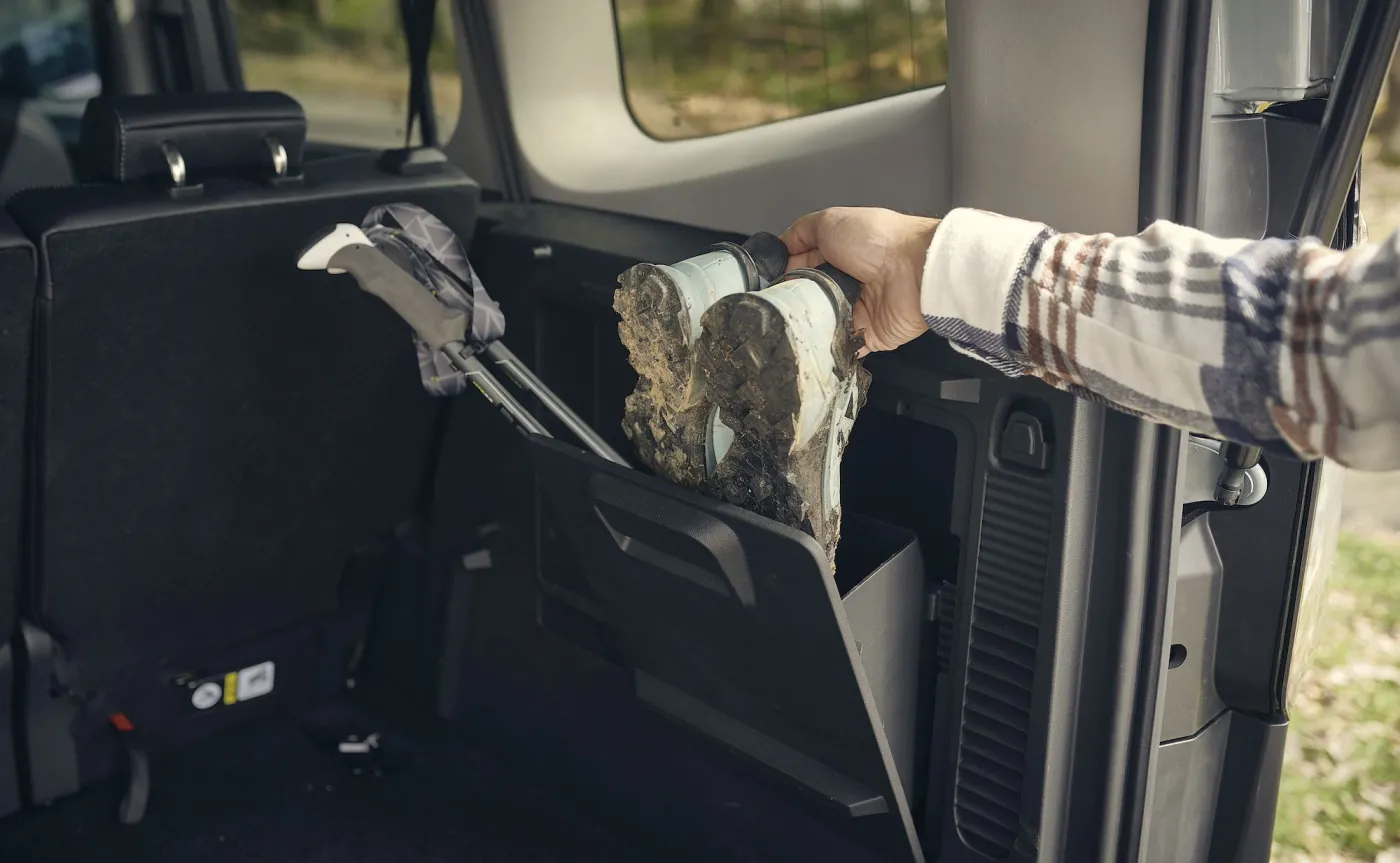ford-etourneo-courier-active-37800431.jpg