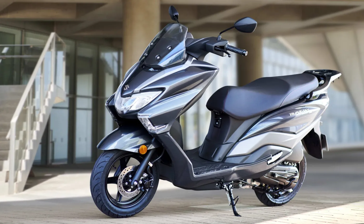 suzuki-burgman-street-125e-37804562.jpg