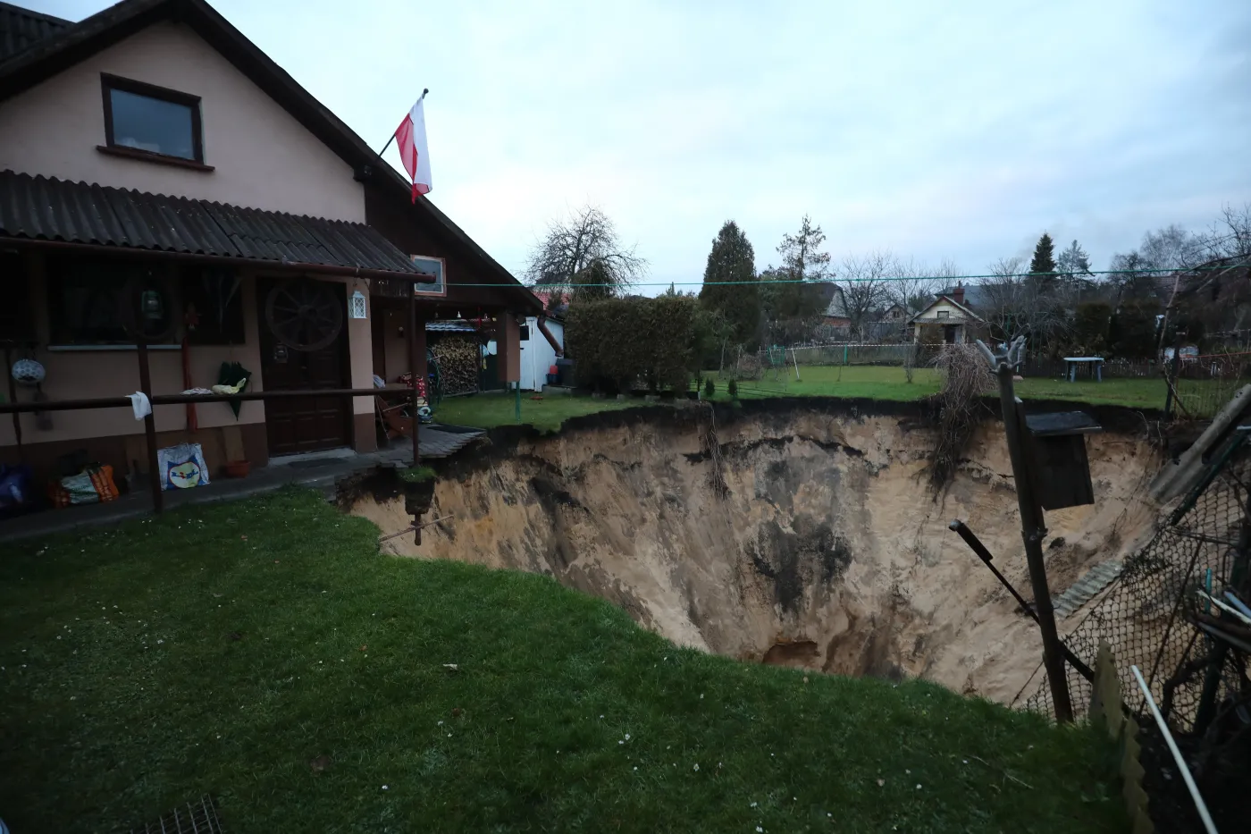 Zapadliska w Trzebini. Do końca maja rozpocznie się odwadnianie gruntów