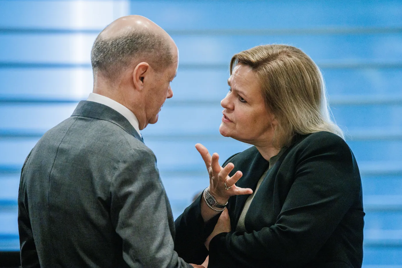 Nancy Faeser i Olaf Scholz