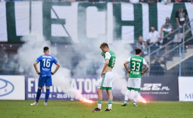 Skandal w Gliwicach! Przerwany mecz Piasta z Lechią