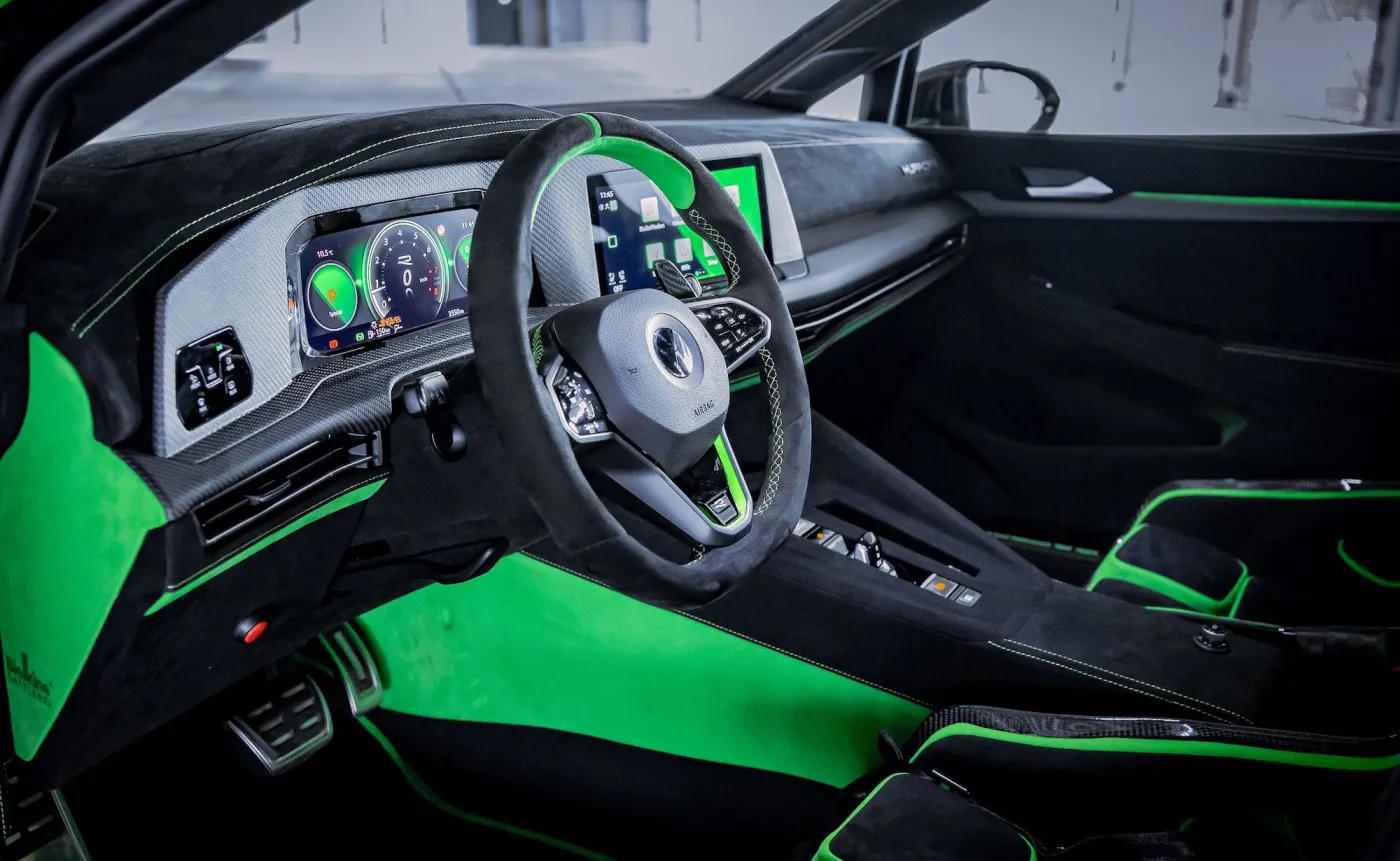 volkswagen-golf-r-hurricane-37826786.jpg