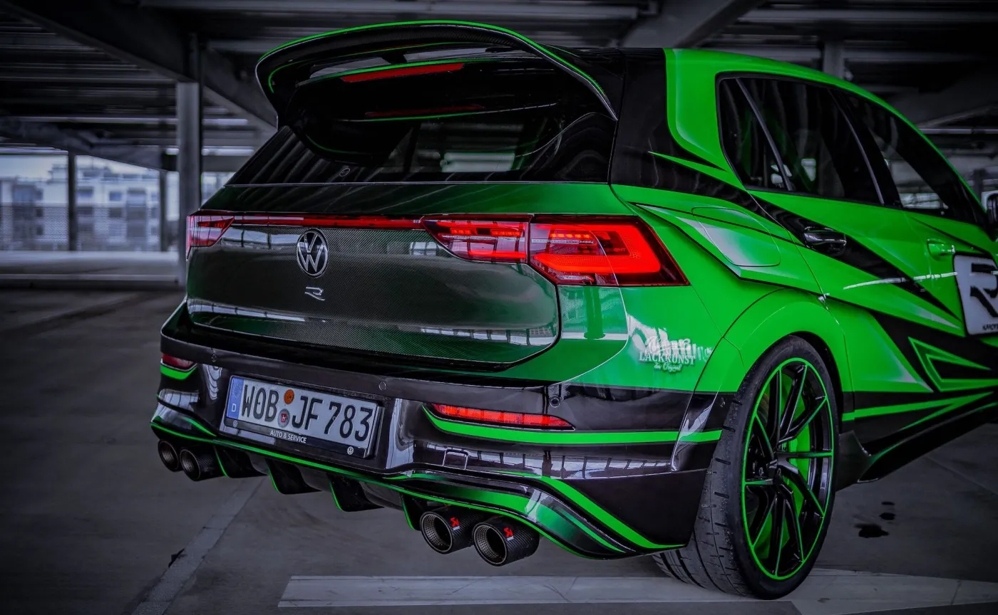volkswagen-golf-r-hurricane-37826790.jpg