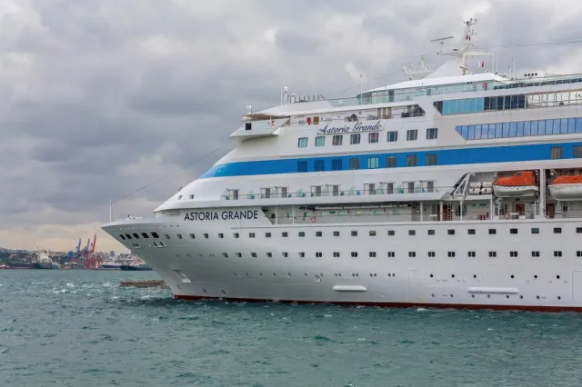 Napięcie w Gruzji przed ponowną wizytą wycieczkowca Astoria Grande. Protesty w Batumi i Tbilisi