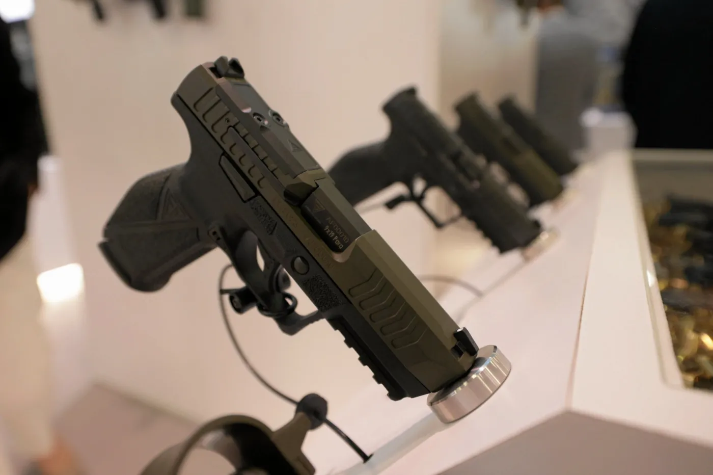 Polski pistolet zamiast niemieckiego. "To historyczna chwila"