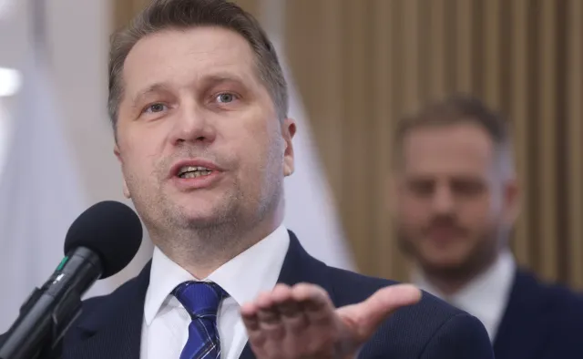 MEiN kontroluje szkoły. Rzecznik praw studenta ostrzega