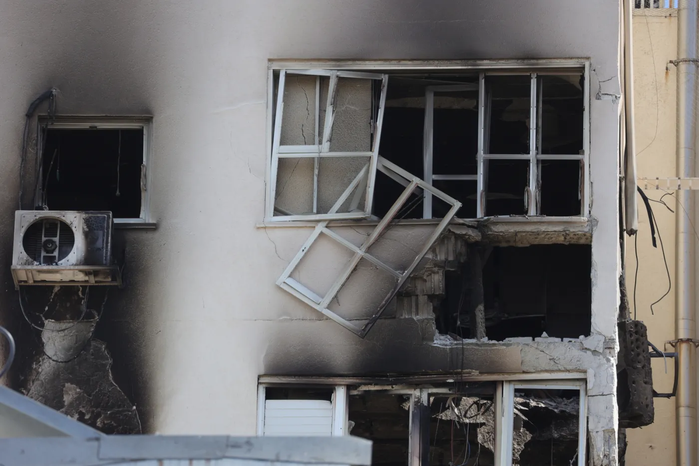 Podano liczbę ofiar. 100 osób zabitych wśród Izraelczyków, 198 - w atakach odwetowych