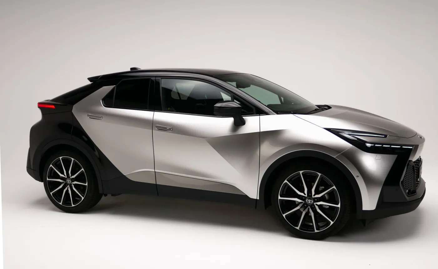 toyota-chr-nowej-generacji-37842627.jpg