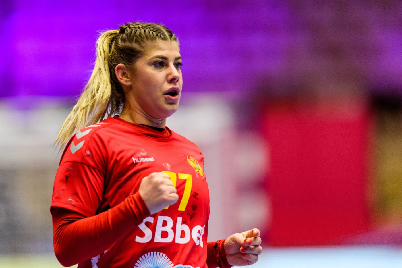 majda-mehmedovic-czarnogora-37932699.jpg