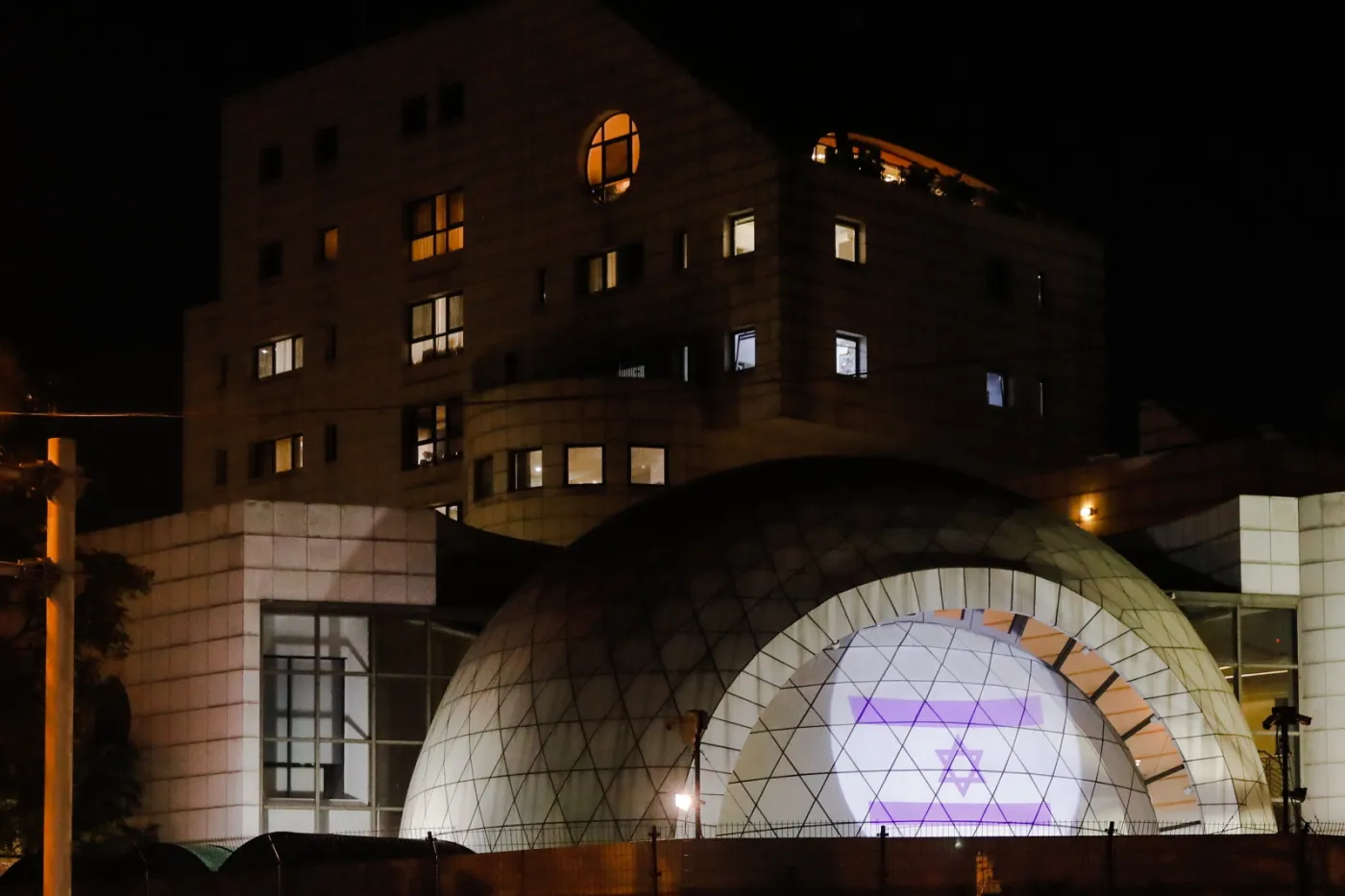 Mrożące krew w żyłach sceny w Chinach. Izraelski dyplomata wielokrotnie pchnięty nożem