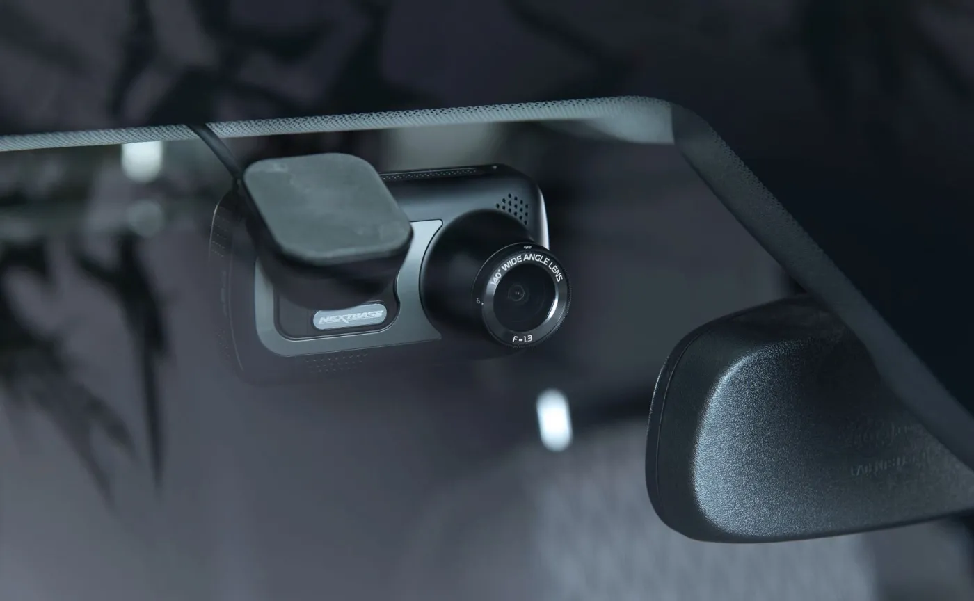 Jaka kamera samochodowa i nawigacja? Te urządzenia są zaskakujące