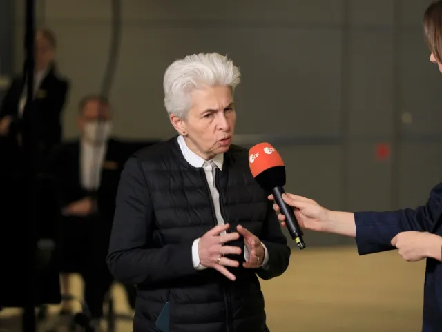 Niemcy obiecali Ukrainie pomoc za 8 mld euro, ale "to nie takie pewne"