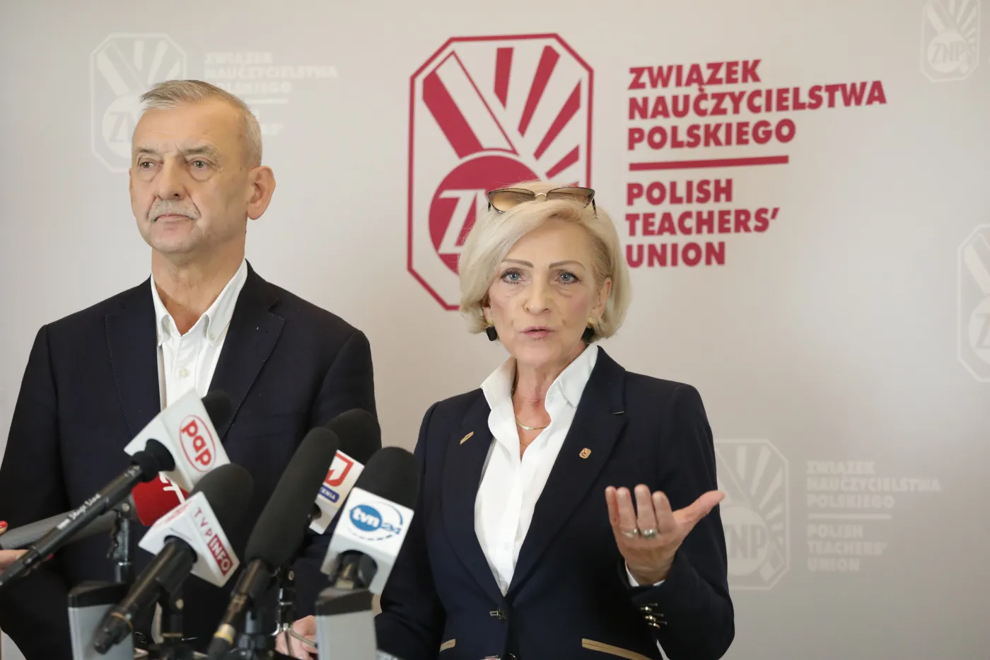 ZNP: Nauczyciele, wyobraźcie sobie państwo, nie wierzą w 30-procentowe podwyżki