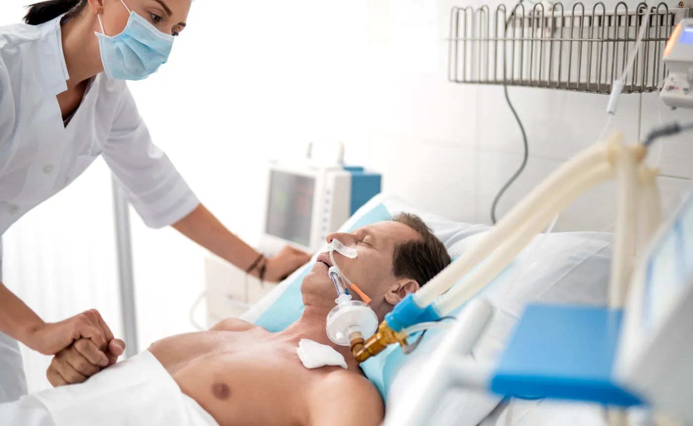 Ekspert: Wyniki leczenia ECMO u pacjentów z COVID-19 gorsze niż przy grypie