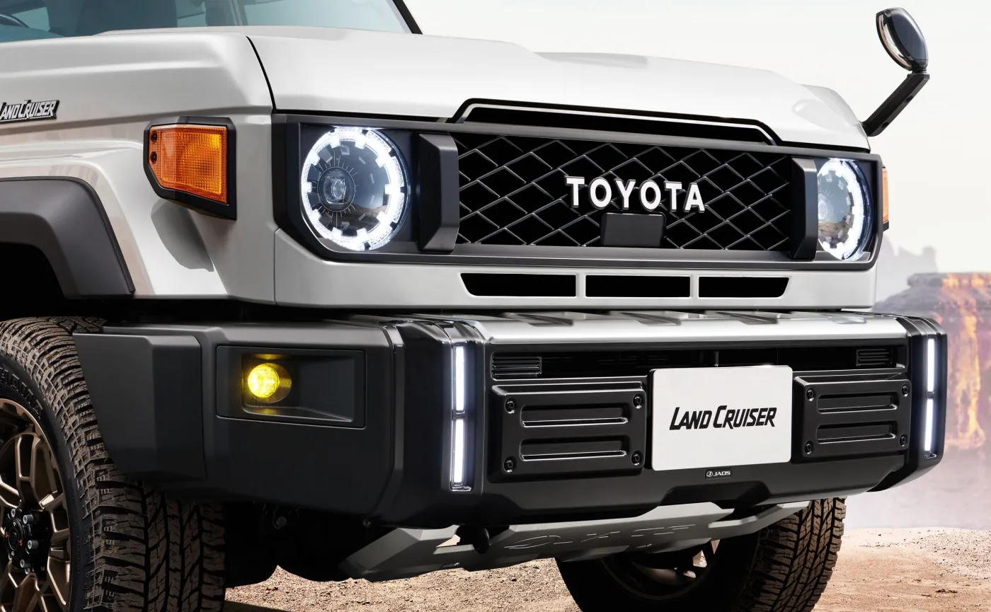 nowa-toyota-land-cruiser-70-38040590.jpg