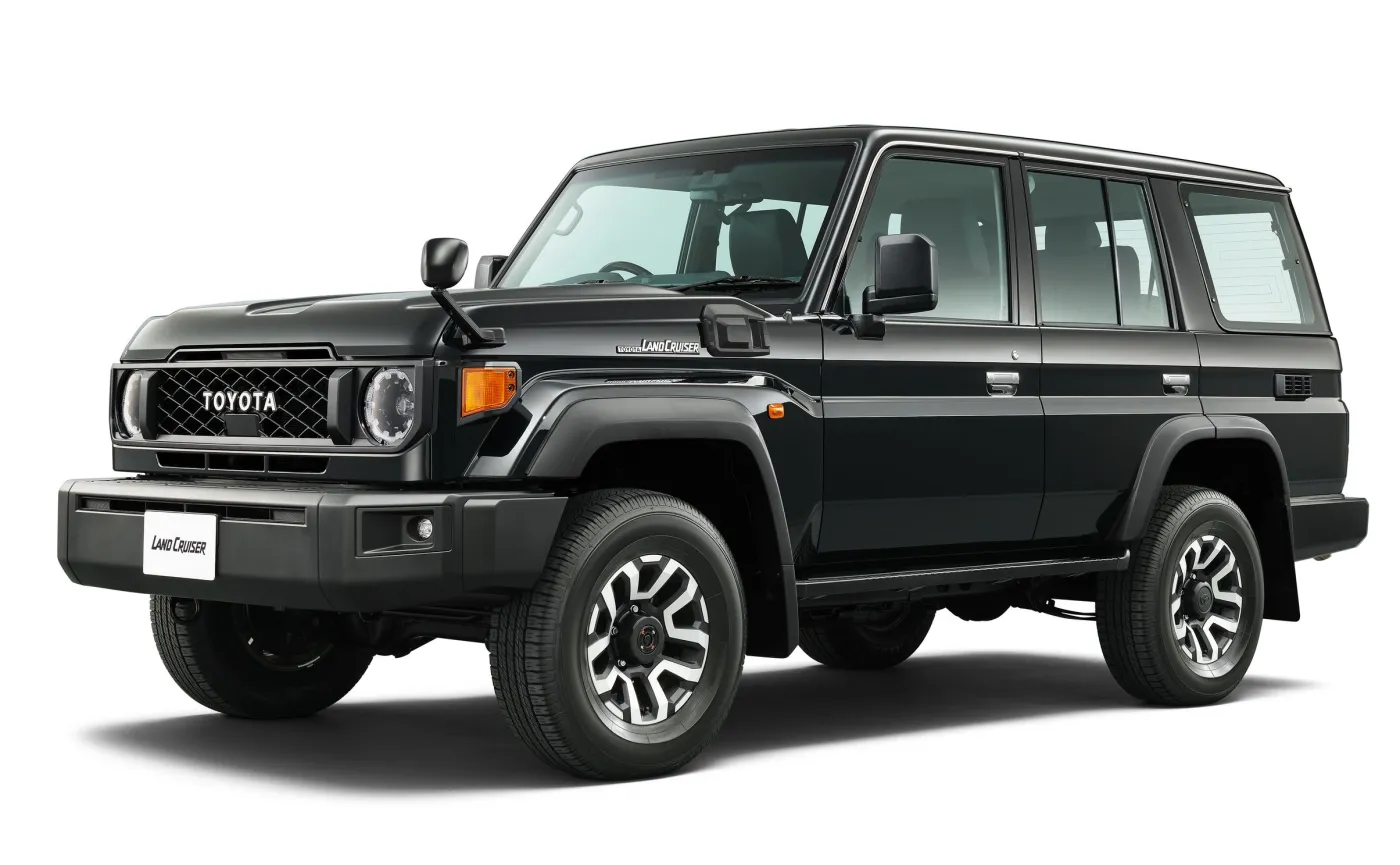 nowa-toyota-land-cruiser-70-38040591.jpg