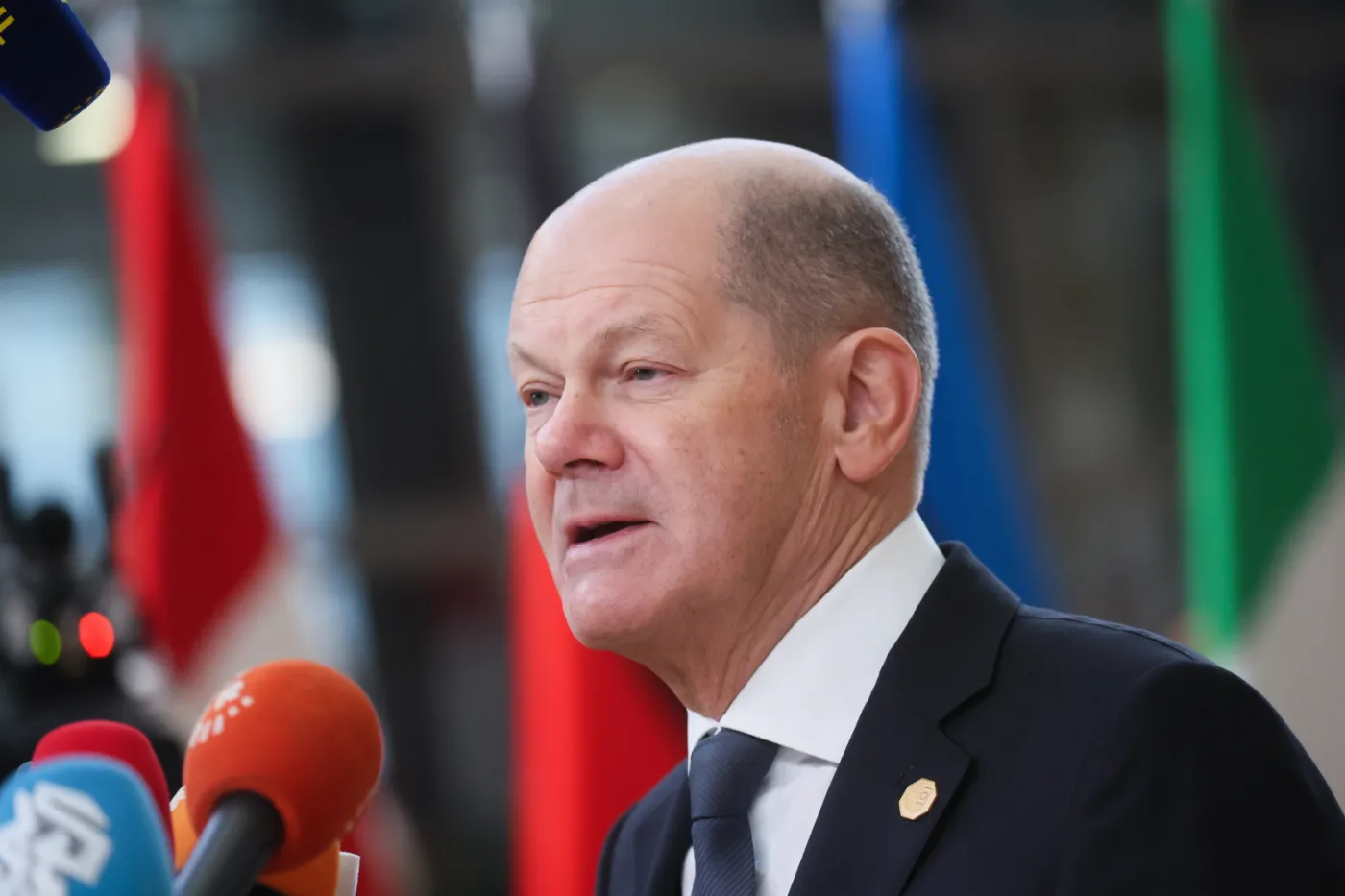 Niemiecka praca krytycznie o Scholzu: Nie jest to nic więcej niż poza