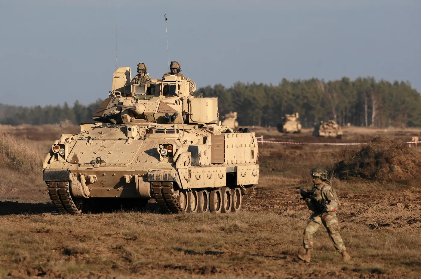 Drawsko Pomorskie: Pojazd gąsienicowy przejechał po dwóch żołnierzach. Jeden zmarł