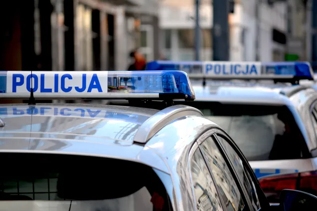 Ojciec wezwał policję na swoją 4-letnią córkę. Powód? Ugryzienie