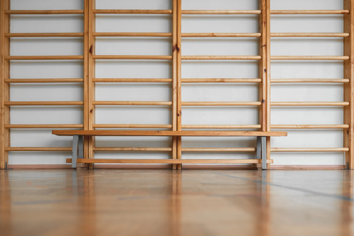 Afera seksualna w białostockim liceum. Są zarzuty dla nauczyciela i dyrektora