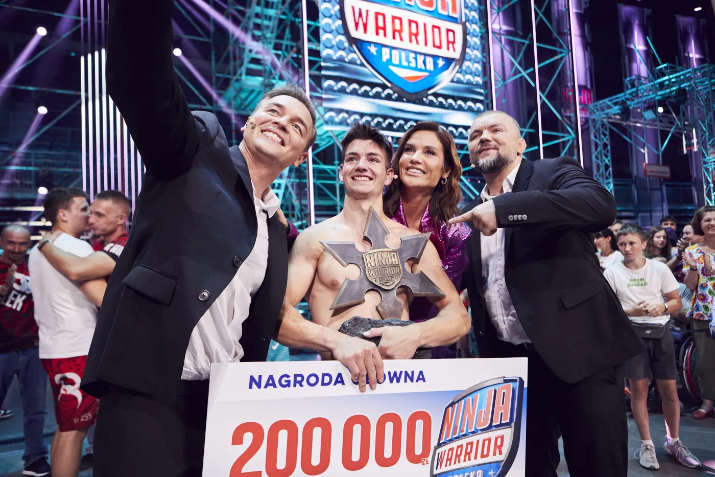 Jako pierwszy Polak zdobył Górę Midoryiama. Wygrał 9. edycję "Ninja Warrior Polska"