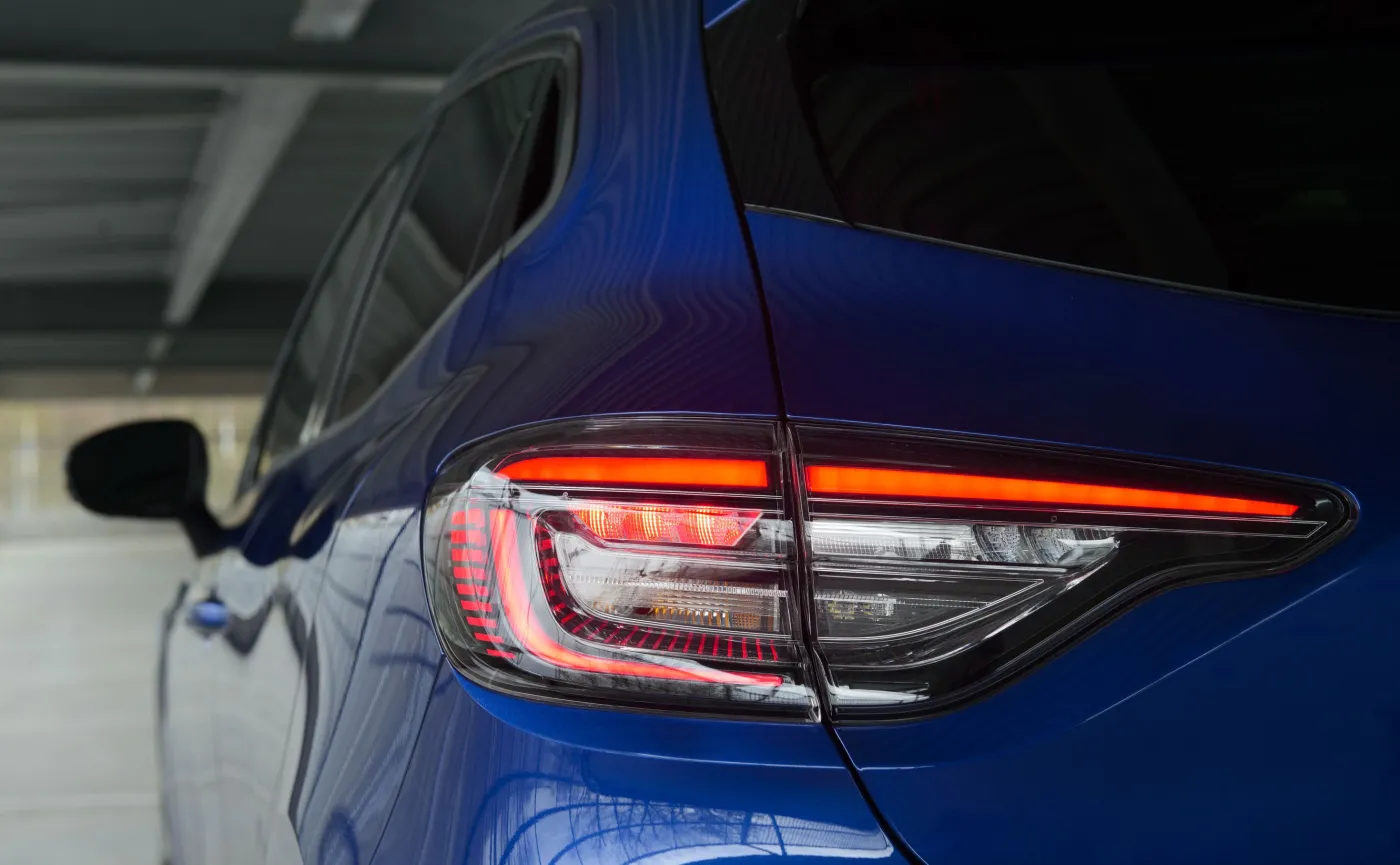 Oto najtańsze Renault. Zatankujesz je za pół ceny, a wyposażenie zaskakuje