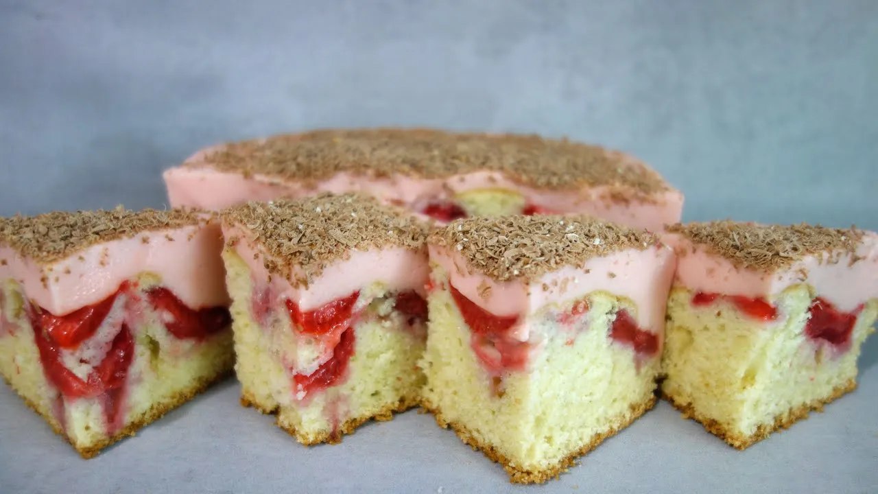 Ciasto truskawkowe z rewelacyjną pianką. Nowy i prosty przepis od Heni Foks