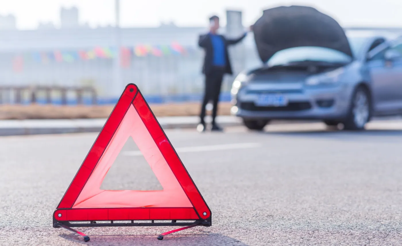 Wypadek trójkąt ostrzegawczy