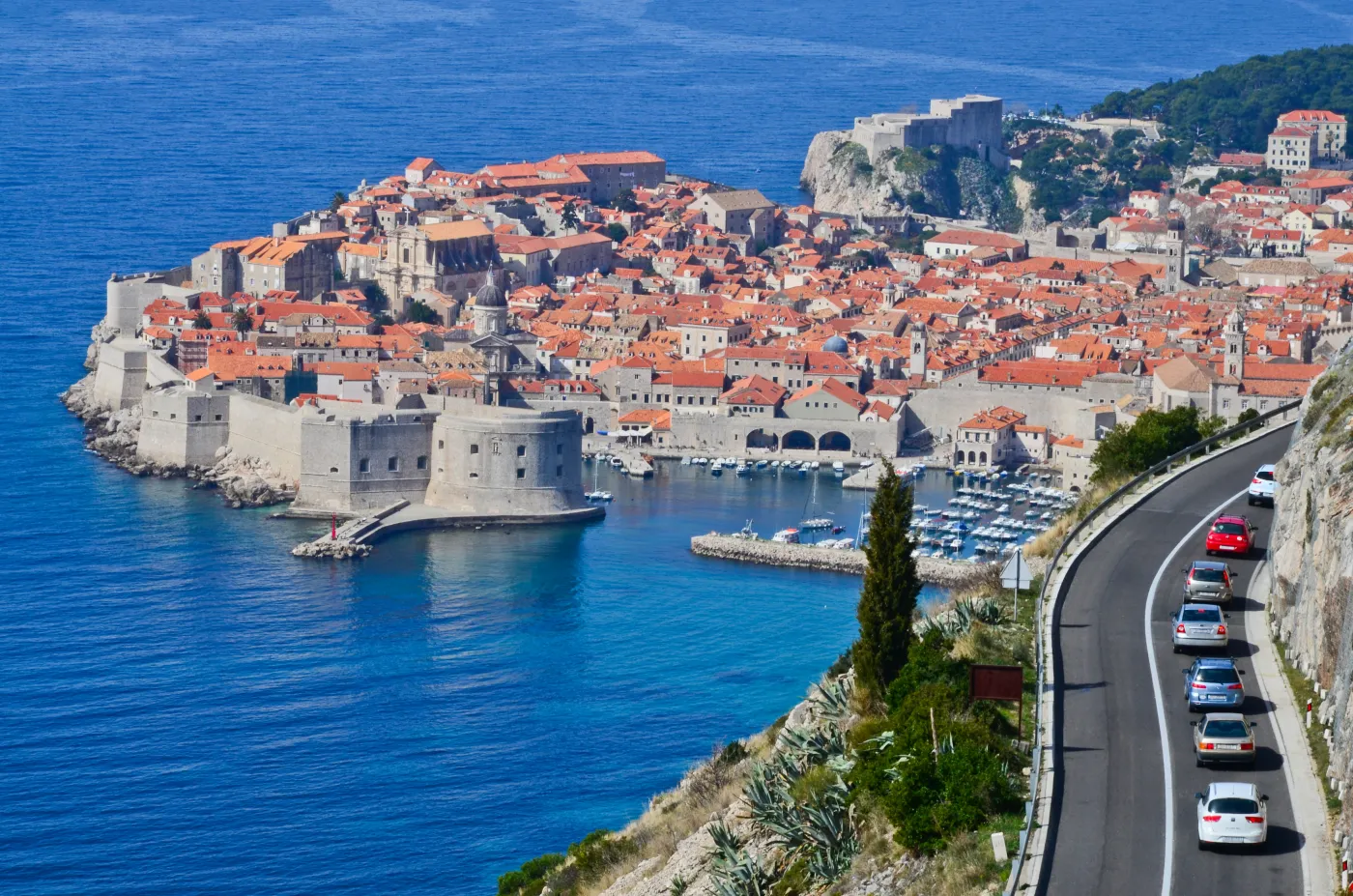 Wakacje w Chorwacji. Na jakie ceny trzeba się przygotować? Czy trzeba się bać upałów?