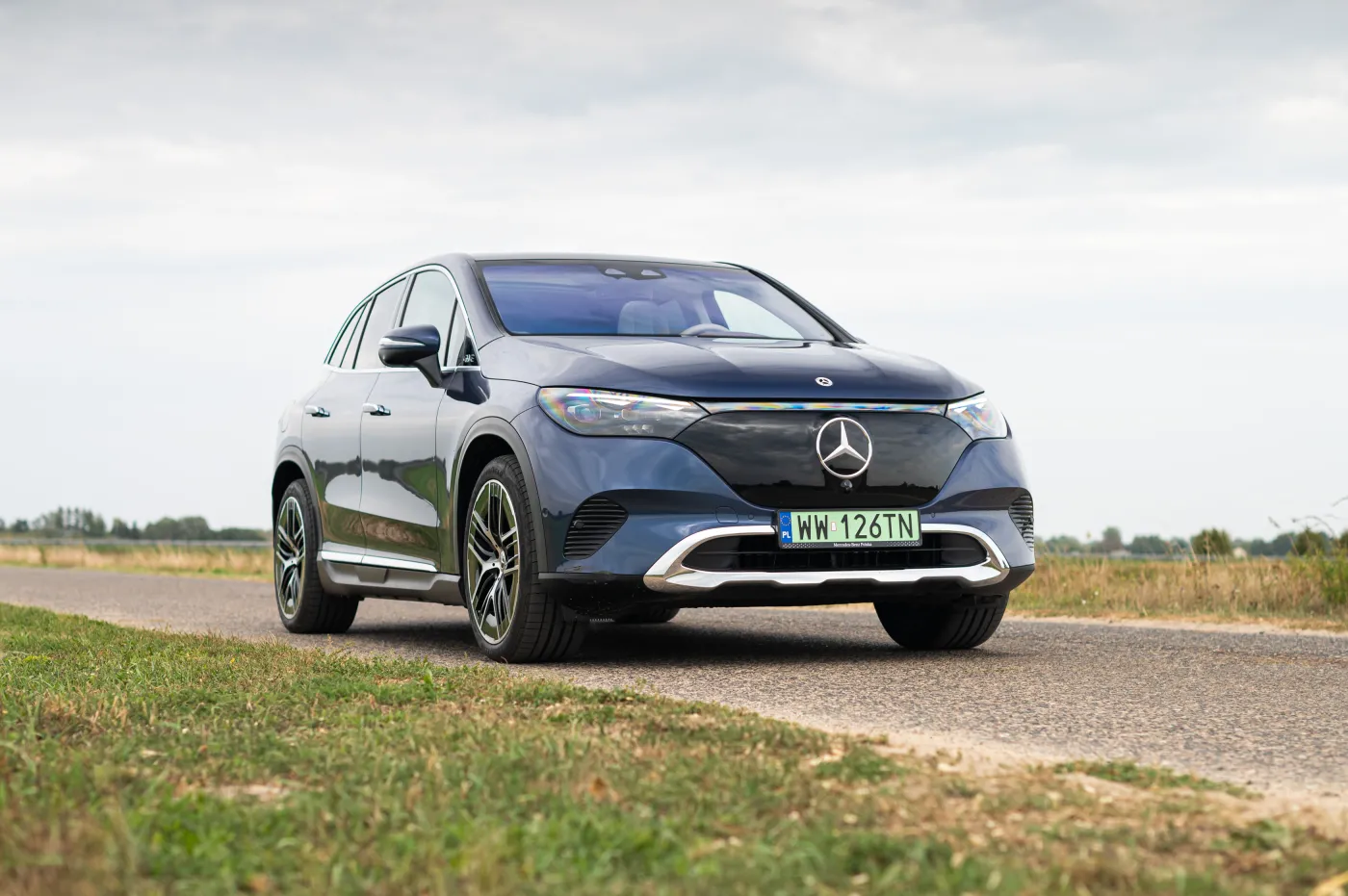 mercedes-eqe-500-4matic-suv-38286948.jpg