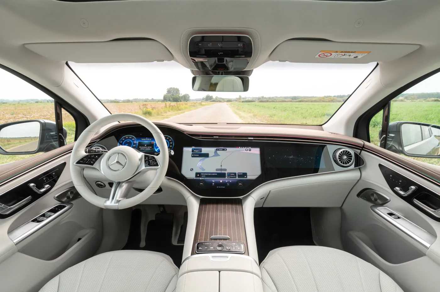 mercedes-eqe-500-4matic-suv-38286961.jpg