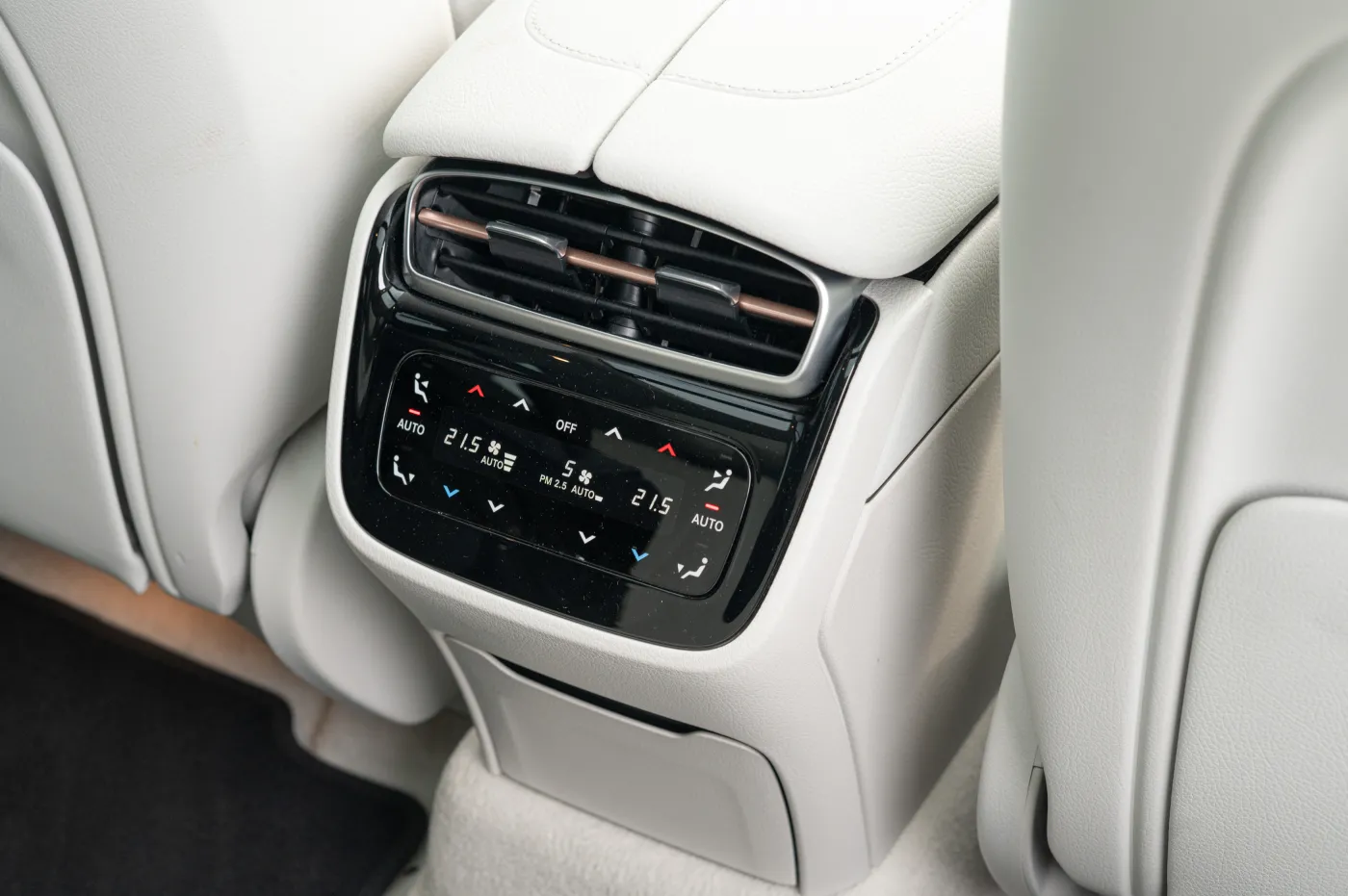 mercedes-eqe-500-4matic-suv-38286965.jpg
