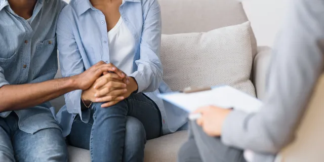 Związki partnerskie w Polsce coraz bliżej? Zaskakujące wyniki sondażu