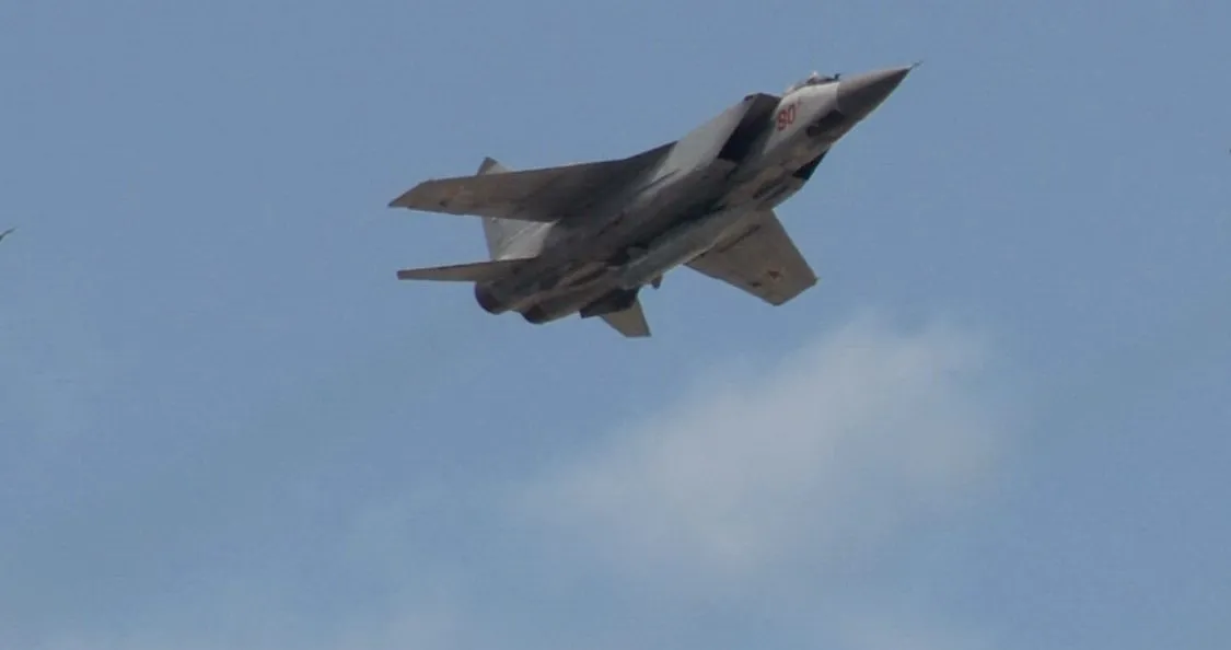 "Start MiG-31K został zarejestrowany", w całej Ukrainie wyją syreny