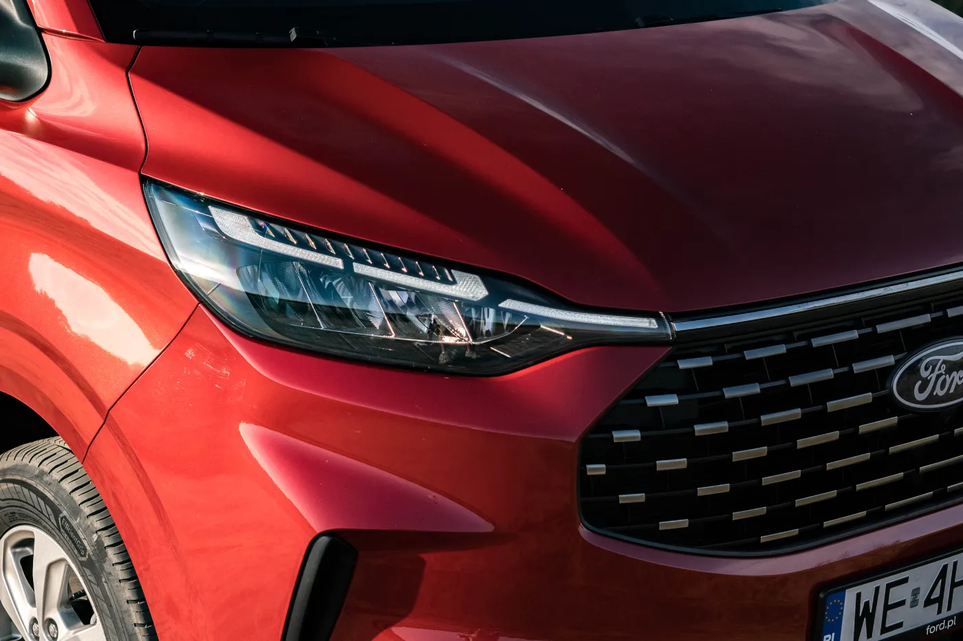 Nowy Ford ma lodówkę, łóżko i spala 8,4 l/100 km. Cena?