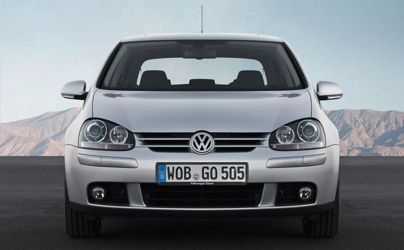 volkswagen-golf-5-generacji-38249411.jpg