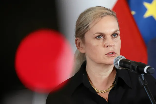 Rosyjskie drony na terenie Polski. Nowacka: Dzieci mogą normalnie iść do szkół