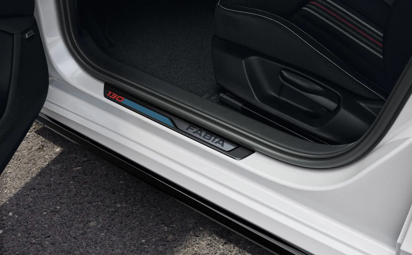nowa-skoda-fabia-130-sport-38663312.jpg