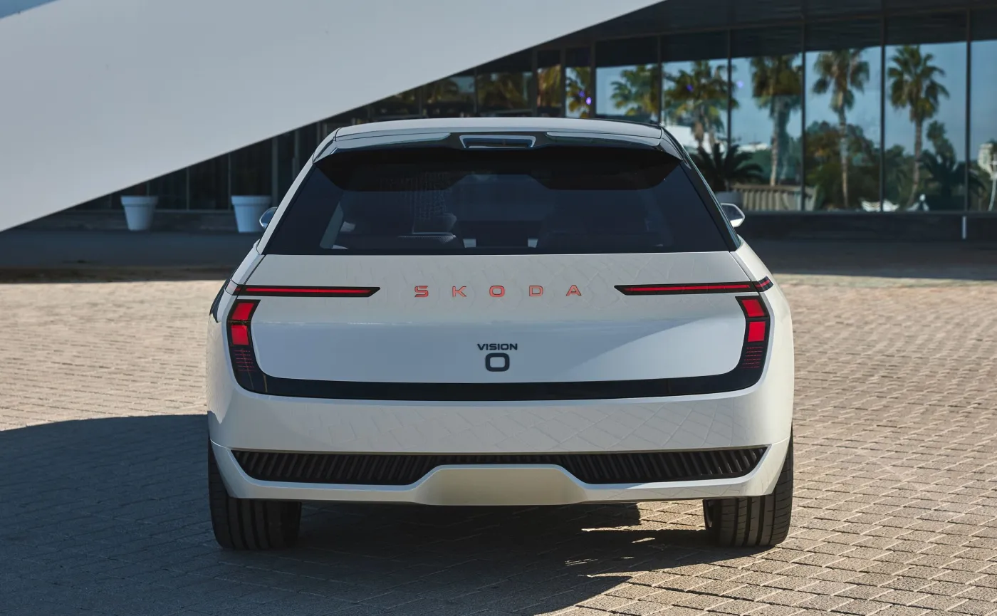 Nowa Skoda Octavia kryje się w nadwoziu kombi o nazwie Vision O