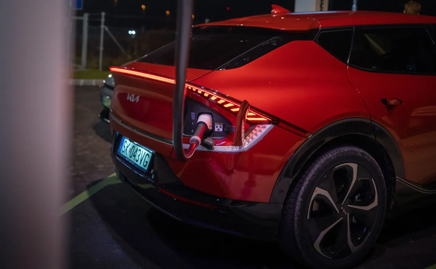 Samochód elektryczny: fakty i mity. Te informacje z internetu to nieprawda