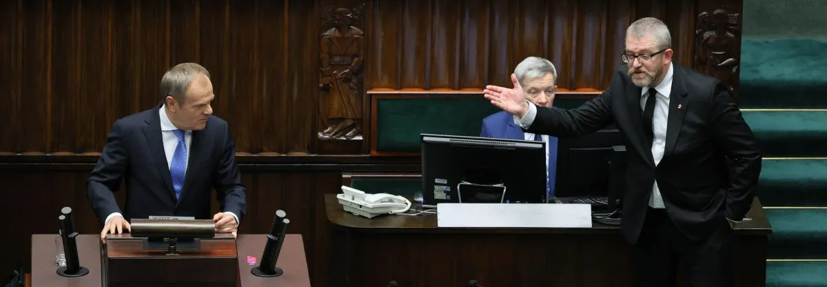 Trzęsienie ziemi w Sejmie? Koalicja traci większość, formacja Brauna z sensacyjnym wynikiem