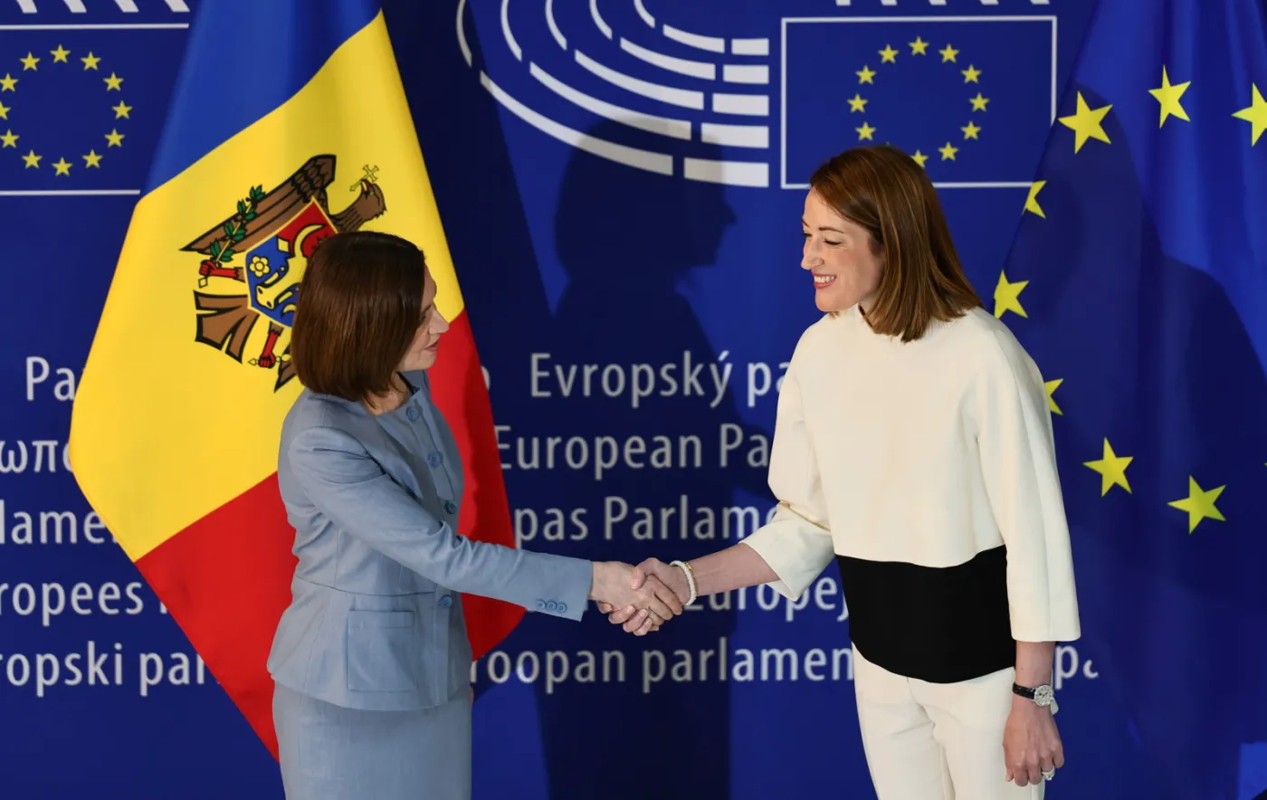 Maia Sandu i Roberta Metsola