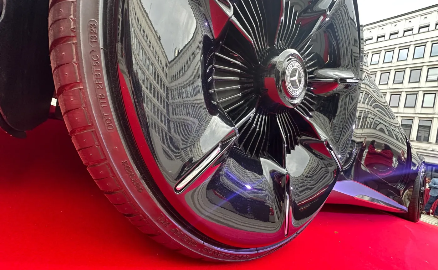Mercedes-Benz Vision Iconic