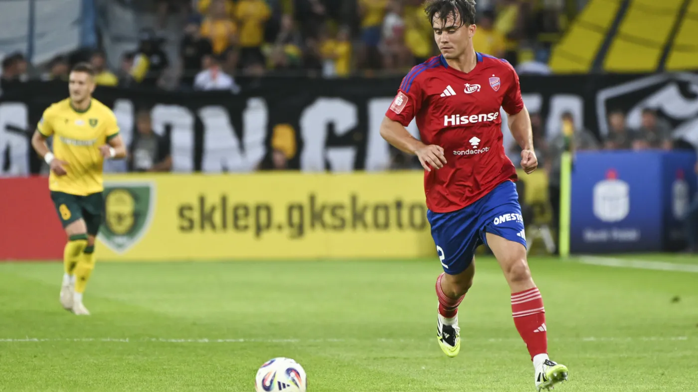 Ariel Mosór piłkarzem Korony Kielce. To trzeci transfer "Scyzoryków"