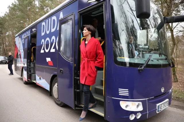 Zamieszanie wokół szefowej kampanii Andrzeja Dudy. Czy pogrąży szanse prezydenta? [OPINIA]