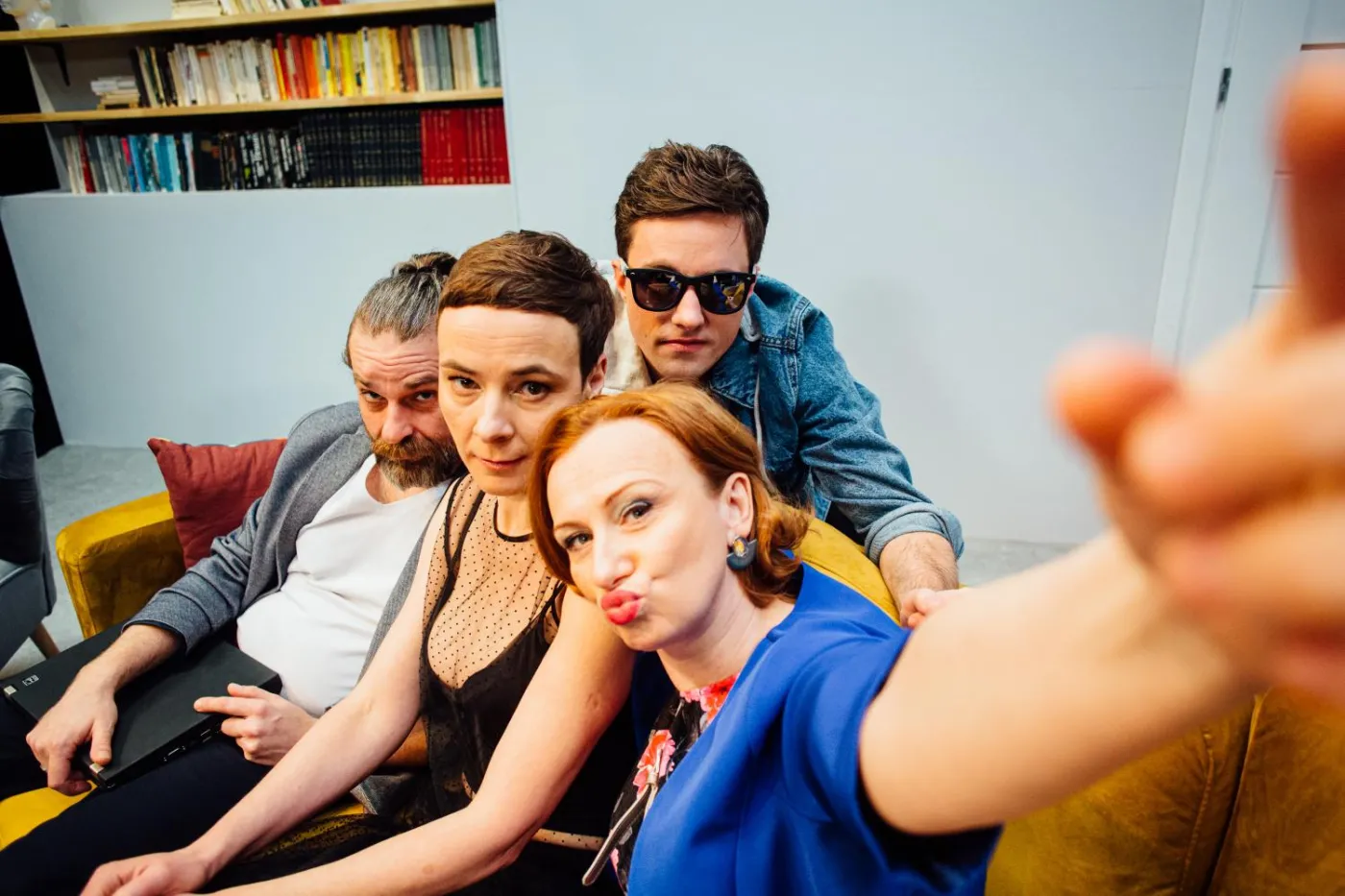 Sztuka "Inteligenci" Marka Modzelewskiego na deskach Teatru Wybrzeże