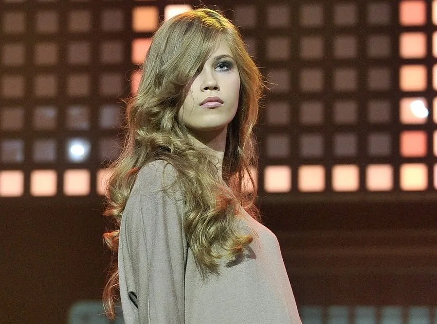 akpa20100922_elite_model_jk_8837_1556110.jpg