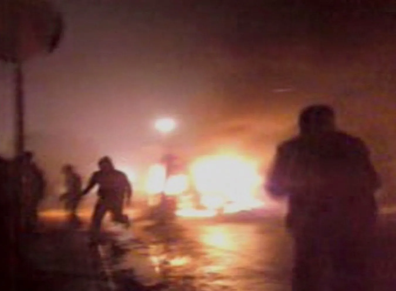 Koniec rewolucji? Kadafi odbija kolejne miasta