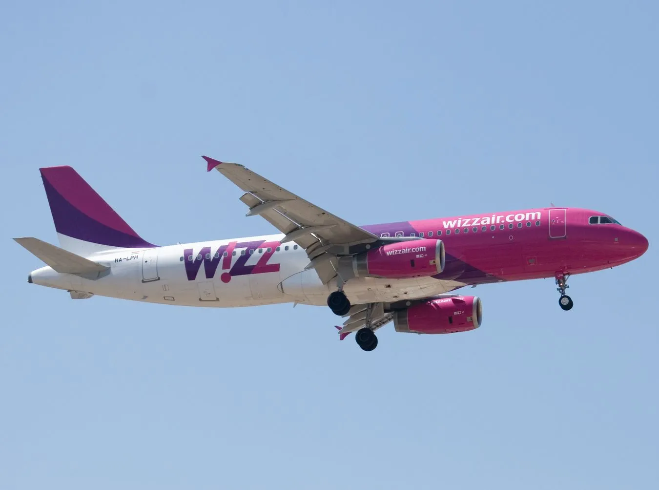 Polak wtargnął do kabiny pilotów. Został zatrzymany